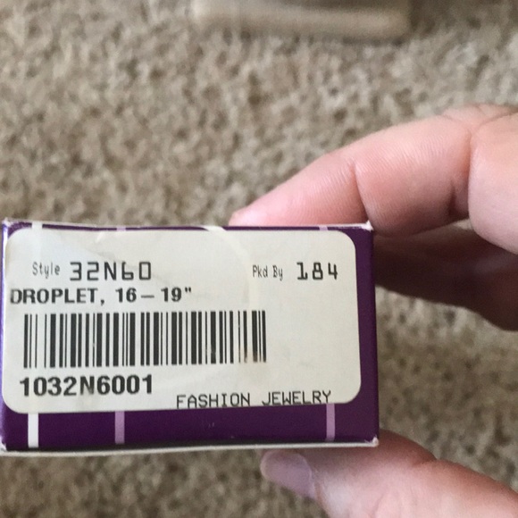 Lia Sophia droplet necklace-final discount! - Picture 4 of 4